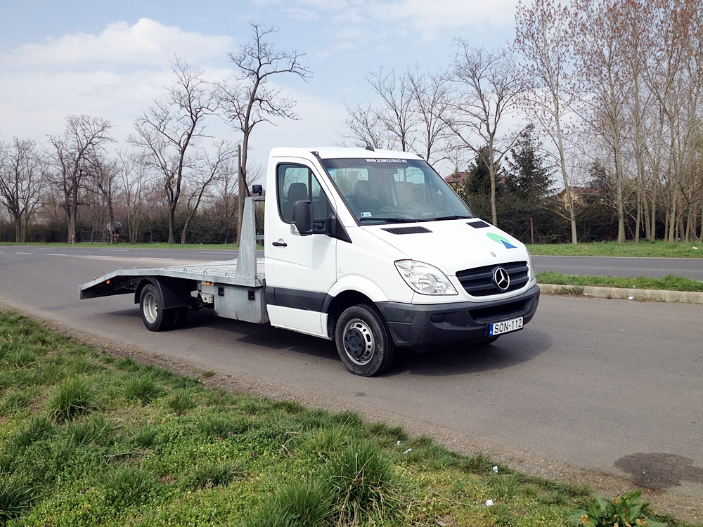 SonkolyBusz Sprinter Autómentő